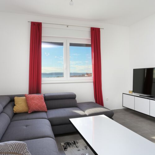 Sea View 2-Room Air Conditioned Apartment for 4 Persons A-18642-a