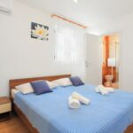 Apartmanok és Szobák Parkolóhellyel Kastel Stafilic, Kastela - 18673 Kaštel Štafilić