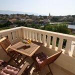 Apartament cu aer condiționat cu vedere spre mare cu 3 camere pentru 6 pers. A-18749-a