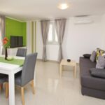 1-Zimmer-Apartment für 2 Personen mit Klimaanlage und Balkon A-18780-f