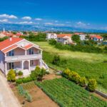 Apartmanok Családok Részére Medencével Nin, Zadar - 18821 Nin
