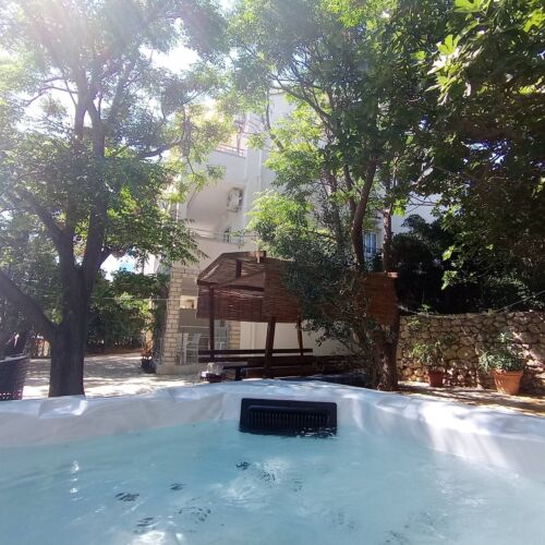 Klimatiziran apartman za 4 osoba(e) sa 1 spavaće(om) sobe(om) A-18936-a