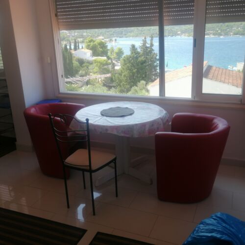 Apartament cu aer condiționat cu terasă cu 2 camere pentru 3 pers. A-18993-a