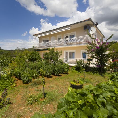 Apartament 4-osobowy z klimatyzacją z widokiem na morze z 2 pomieszczeniami sypialnianymi A-19054-b