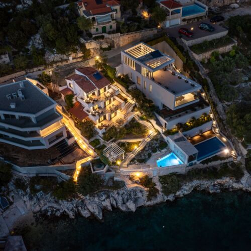 Sea View 6-Room Air Conditioned Apartment for 13 Persons K-19258