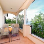Apartman s klimatizací pro 4 os. se 2 ložnicemi s výhledem na moře