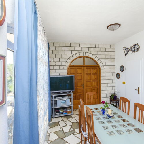 Casă de vacanță cu aer condiționat pentru 4 pers. (se inchirieaza doar integral)