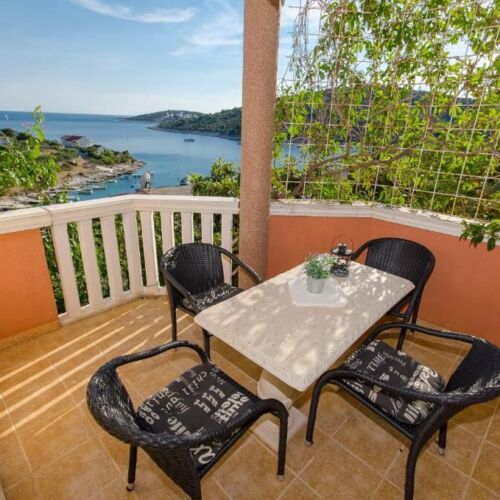 2-Room Apartment for 4 Persons