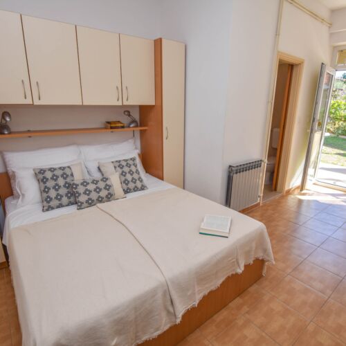 Apartman s klimatizací pro 3 os. s 1 ložnicí na přízemí