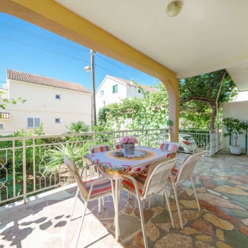 Prizemni Klimatiziran apartman za 4 osoba(e) sa 2 spavaće(om) sobe(om)