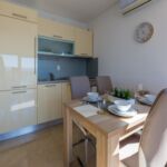 2-Zimmer-Apartment für 3 Personen mit Klimaanlage und Aussicht auf das Meer (Zusatzbett möglich)