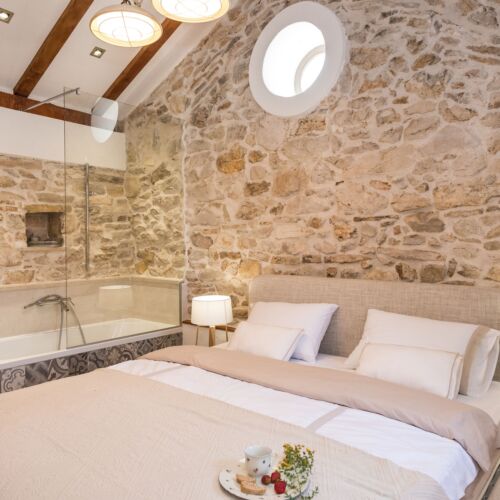 Casă de vacanță cu aer condiționat pentru 6 pers. (se inchirieaza doar integral)