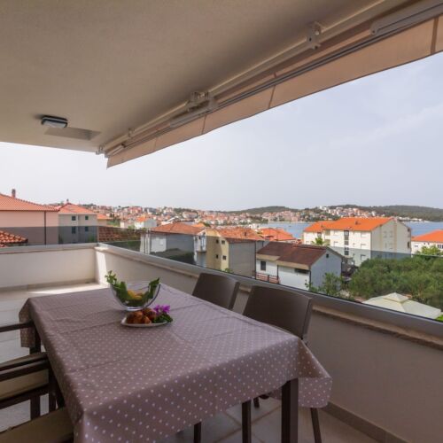 Sea View 2-Room Air Conditioned Apartment for 4 Persons
