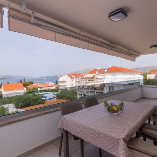 Sea View 2-Room Air Conditioned Apartment for 4 Persons