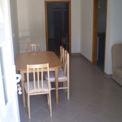 Ground Floor 2-Room Air Conditioned Apartment for 4 Persons