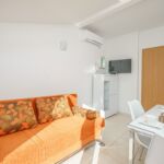 Klimatiziran Na katu apartman za 4 osoba(e) sa 2 spavaće(om) sobe(om)