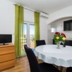 2-Zimmer-Apartment für 3 Personen Obergeschoss mit Klimaanlage