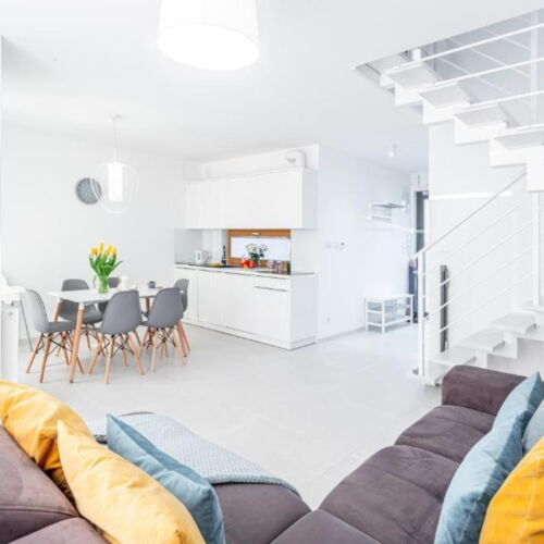 Domek całoroczny 8-osobowy Deluxe Przyjazny podróżom rodzinnym