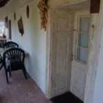 Whole House Family Farmhouse for 5 Persons (extra beds available)