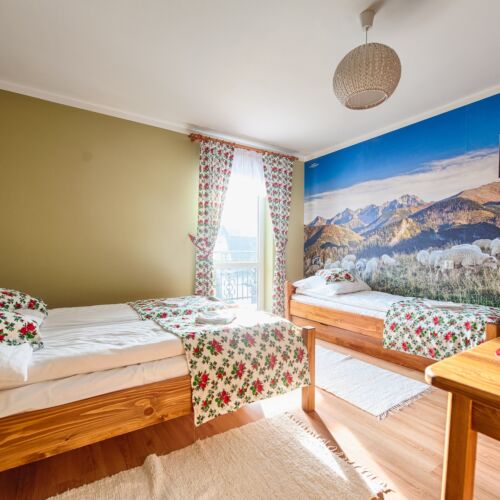 Pokój 4-osobowy Art z łazienką