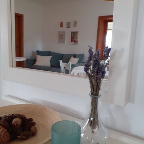 Garden View Ground Floor Apartment for 6 Persons (extra bed available)