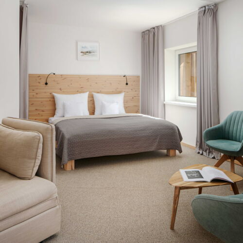 Superior Pokoj s balkónem s manželskou postelí (s možností přistýlky)