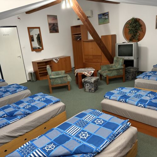 Pokoj pro 7 os. (s možností přistýlky)