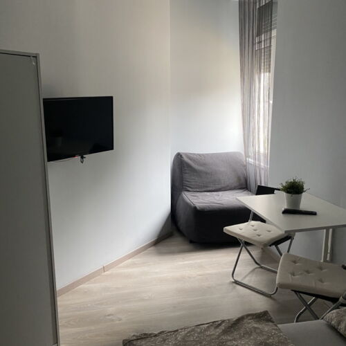 Apartament la parter cu terasă cu 1 camera pentru 4 pers.