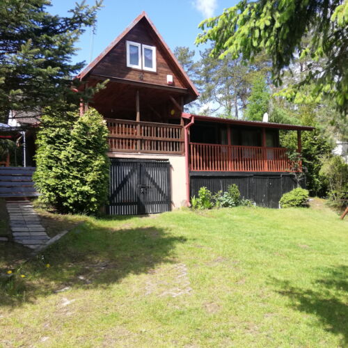 Cabana la parter pentru 9 pers. (se inchirieaza doar integral)