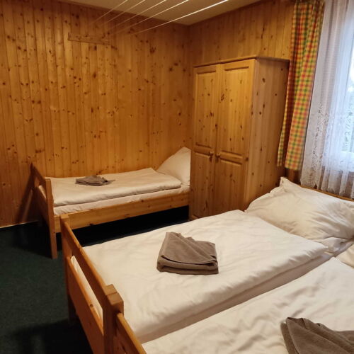 1-Room Apartment for 5 Persons with Shower and Kitchenette