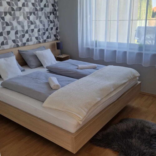 Apartman s klimatizací pro 4 os. se 2 ložnicemi přízemní