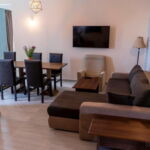 Queen 1-Room Suite for 3 Persons