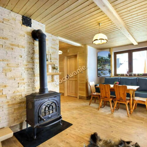 Whole House Holiday Home for 9 Persons with Terrace