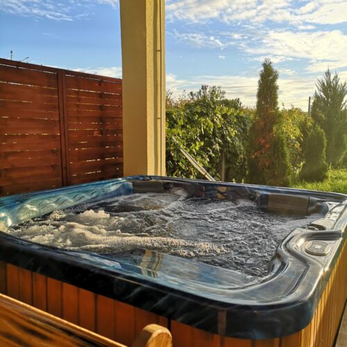 Casă de vară cu grădină cu vedere spre munte pentru 8 pers. (se inchirieaza doar integral) (se poate solicita pat suplimentar)