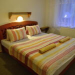 Apartment for 5 Persons with Shower and Kitchen (extra beds available)