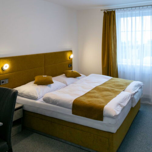 Superior Pokoj se sprchou pro 2 os. (s možností přistýlky)