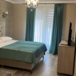 Upstairs Exclusive 2-Room Suite for 4 Persons
