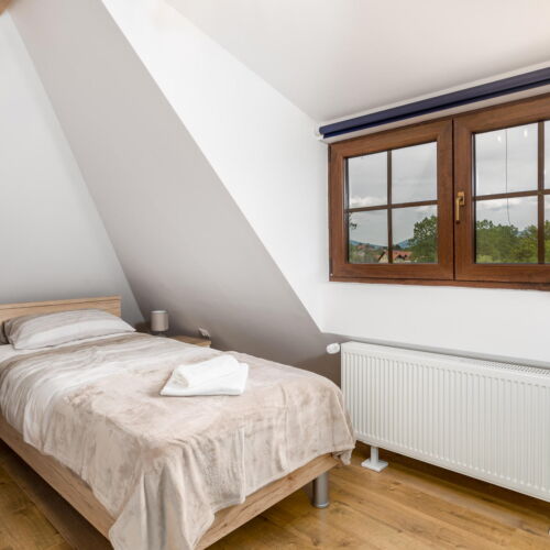 Casă de vară pentru 9 pers. (se inchirieaza doar integral)