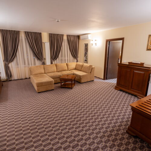 Suita superior cu 2 camere pentru 5 pers.