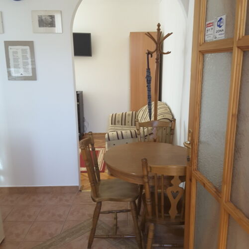 Apartament studio la parter cu 1 camera pentru 2 pers.
