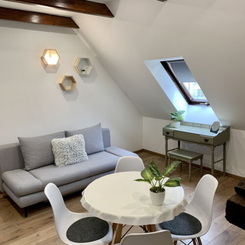 Apartman pro 4 os. s 1 ložnicí na poschodí v podkroví
