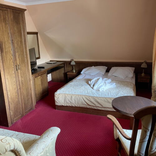 Pokój 3-osobowy Lux z widokiem na ogród