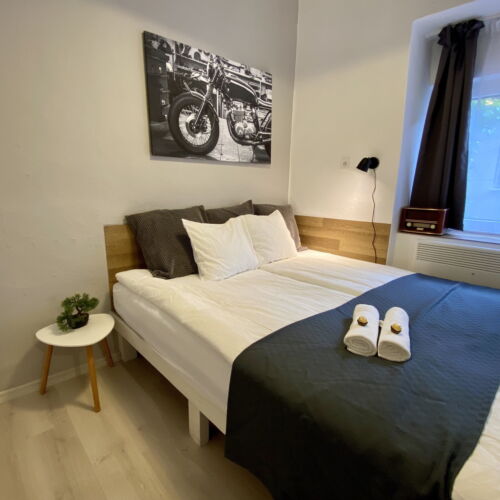 Erdgeschosses 2-Zimmer-Apartment für 4 Personen mit Aussicht auf den Garten (Zusatzbett möglich)