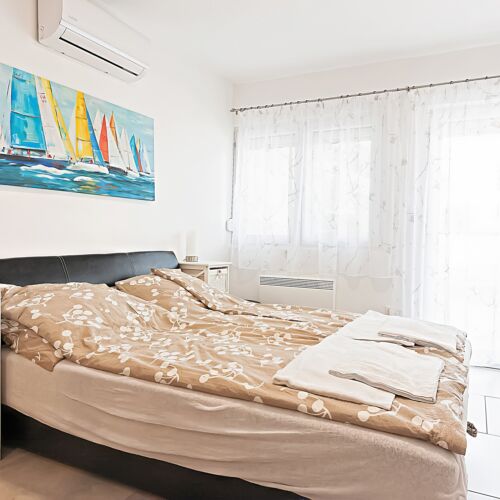 View to the Lake Upstairs 2-Room Apartment for 4 Persons