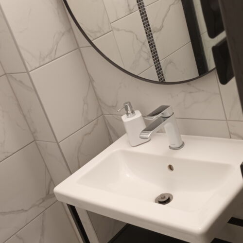 Apartament familial(ă) întreaga unitate pentru 8 pers. (se inchirieaza doar integral)