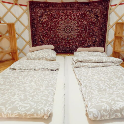 Bungalow 3-osobowy ze wspólną łazienką z dostępem do ogrodu