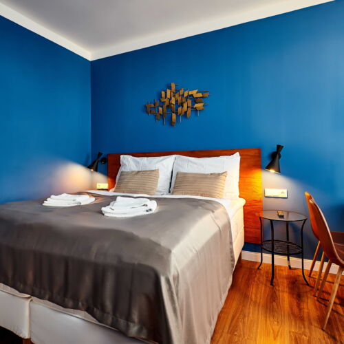 Apartman s klimatizací  s manželskou postelí s 1 ložnicí (s možností přistýlky)