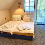 Whole House Silver Summer House for 9 Persons (extra bed available)