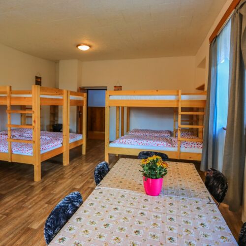 12 Person Room with Shared Kitchenette