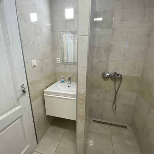 Apartmán so sprchou s vlastnou kuchyňou pre 4 os. s 2 spálňami (s možnosťou prístelky)